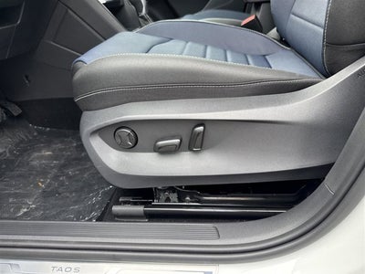 2025 Volkswagen Taos SEL