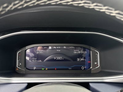 2025 Volkswagen Taos SEL