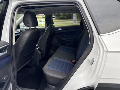 2025 Volkswagen Taos SEL