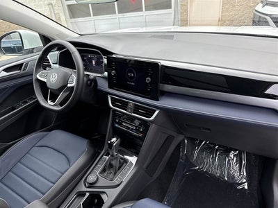 2025 Volkswagen Taos SEL