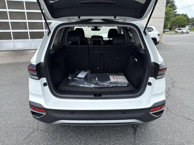 2025 Volkswagen Taos SEL