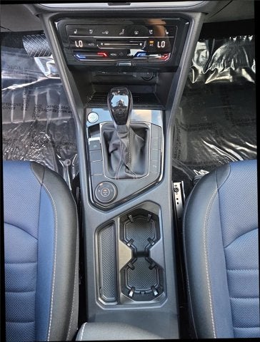 2025 Volkswagen Taos SEL