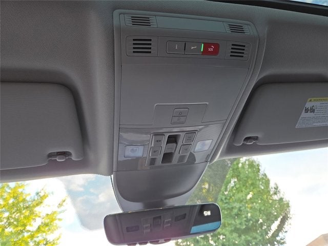 2025 Volkswagen Taos SEL