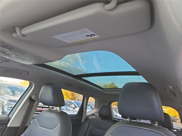 2025 Volkswagen Taos SEL