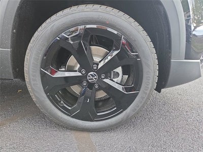 2025 Volkswagen Taos SEL