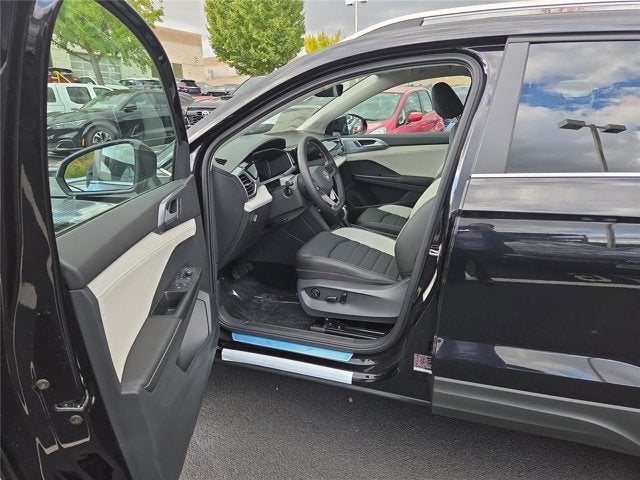 2025 Volkswagen Taos SEL