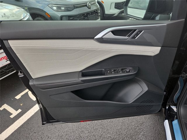 2025 Volkswagen Taos SEL