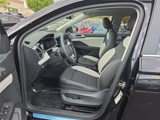 2025 Volkswagen Taos SEL