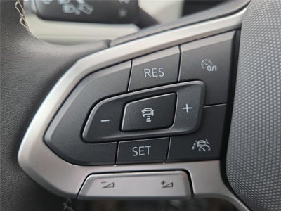 2025 Volkswagen Taos SEL