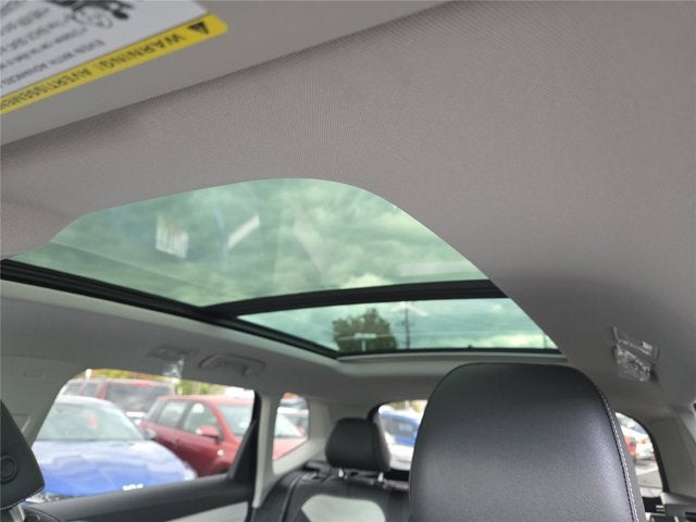 2025 Volkswagen Taos SEL