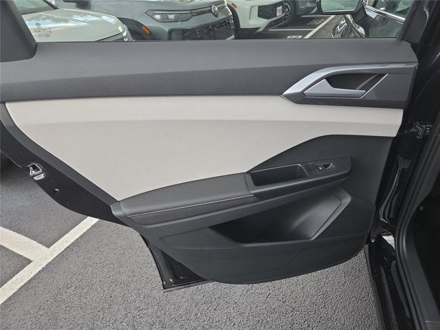 2025 Volkswagen Taos SEL