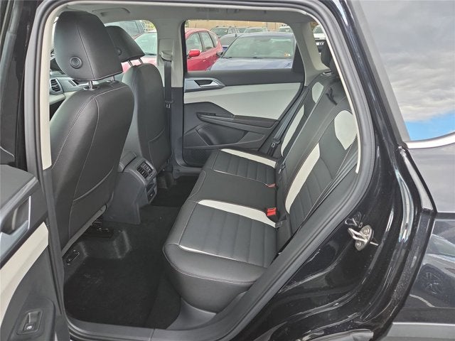 2025 Volkswagen Taos SEL