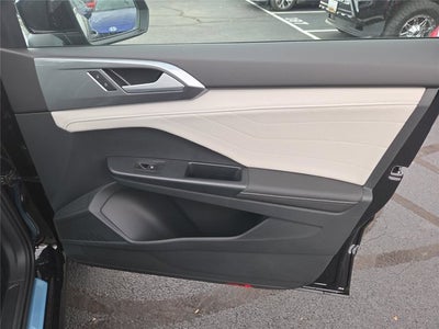 2025 Volkswagen Taos SEL