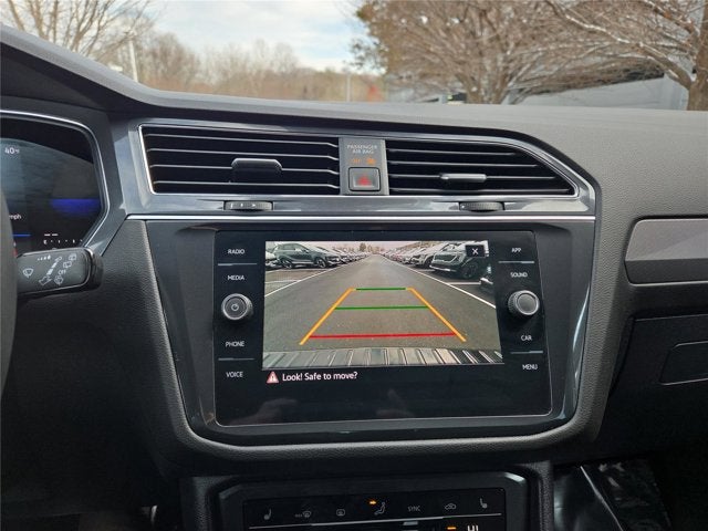 2023 Volkswagen Tiguan SE R-Line Black