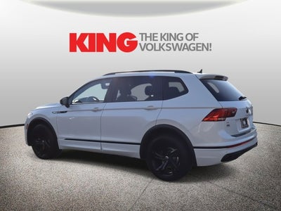 2023 Volkswagen Tiguan SE R-Line Black