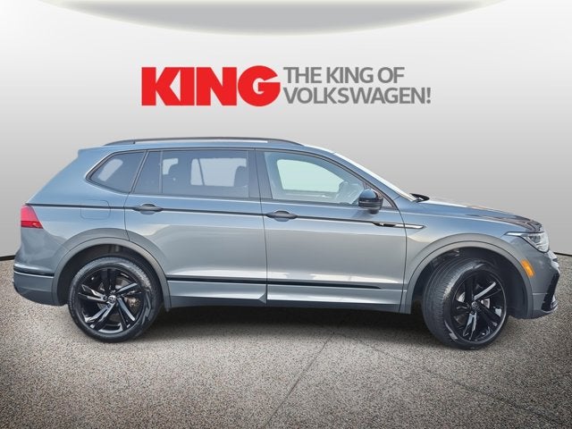 2023 Volkswagen Tiguan SE R-Line Black