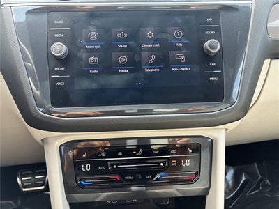 2023 Volkswagen Tiguan SE R-Line Black