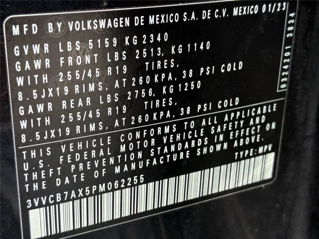 2023 Volkswagen Tiguan SE R-Line Black