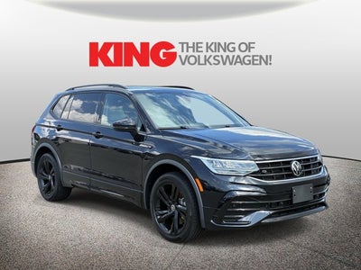 2023 Volkswagen Tiguan SE R-Line Black