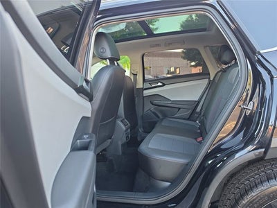 2023 Volkswagen Taos SE