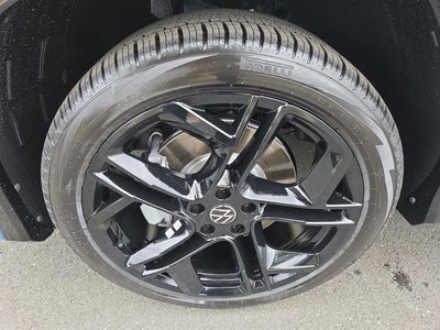 2025 Volkswagen Tiguan SE R-Line Black