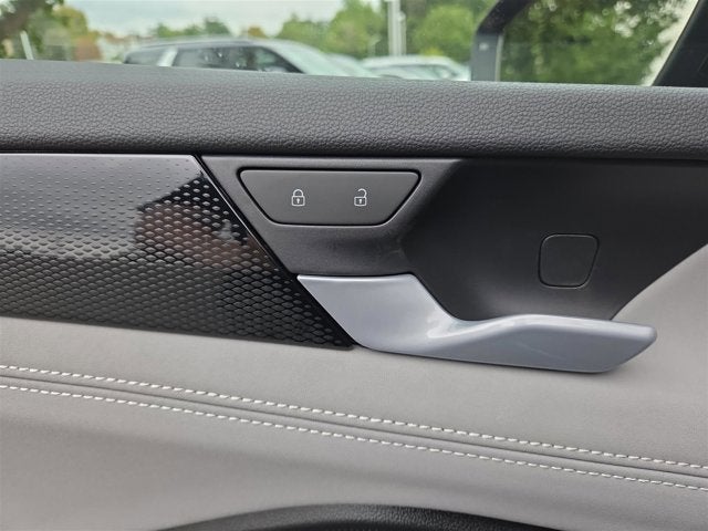 2025 Volkswagen Tiguan SE R-Line Black