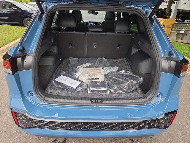 2025 Volkswagen Tiguan SE R-Line Black