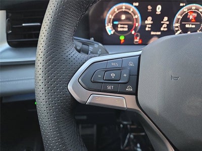 2026 Volkswagen Tiguan SE R-Line Black