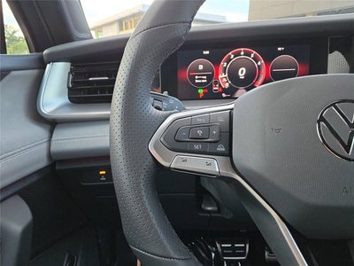 2026 Volkswagen Tiguan SE R-Line Black