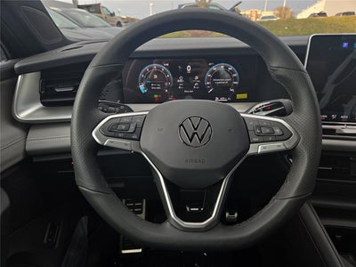 2026 Volkswagen Tiguan SE R-Line Black