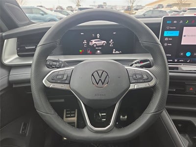 2026 Volkswagen Tiguan SE R-Line Black