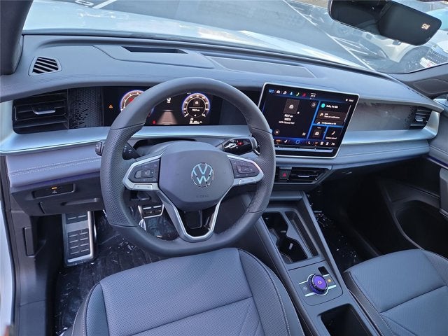 2025 Volkswagen Tiguan SE R-Line Black