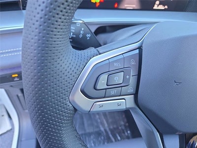 2025 Volkswagen Tiguan SE R-Line Black