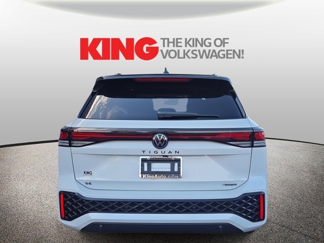 2025 Volkswagen Tiguan SE R-Line Black