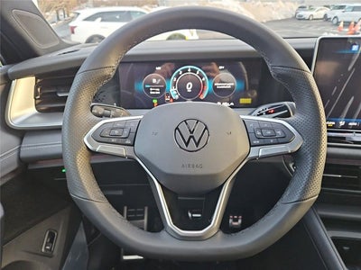 2026 Volkswagen Tiguan SE R-Line Black