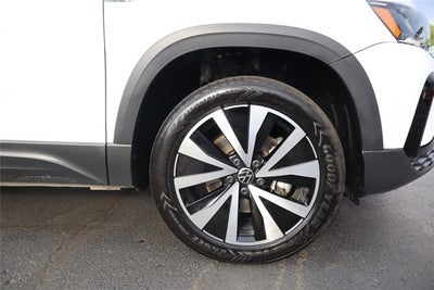 2023 Volkswagen Taos SE
