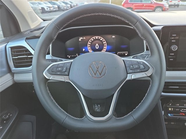 2026 Volkswagen Taos SE