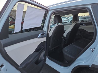 2026 Volkswagen Taos SE