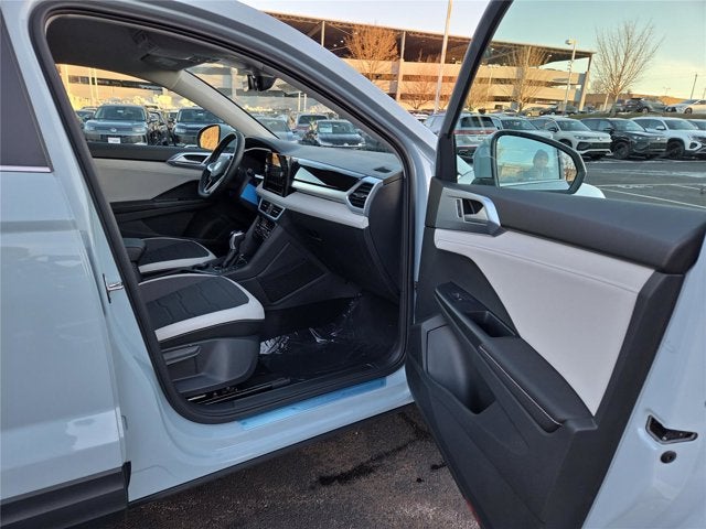 2026 Volkswagen Taos SE