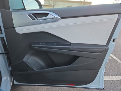 2026 Volkswagen Taos SE