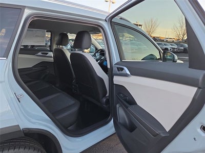 2026 Volkswagen Taos SE