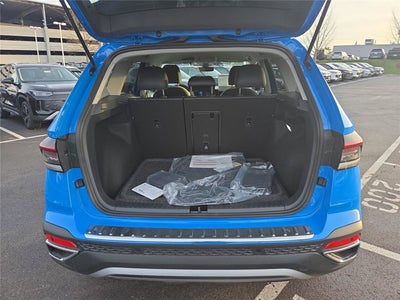 2026 Volkswagen Taos SE
