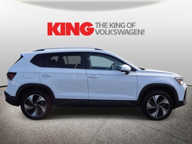 2026 Volkswagen Taos SE