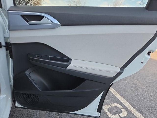 2026 Volkswagen Taos SE