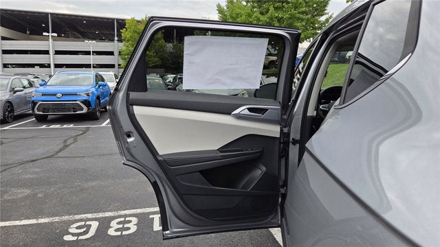 2026 Volkswagen Taos SE