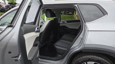 2026 Volkswagen Taos SE