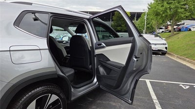 2026 Volkswagen Taos SE