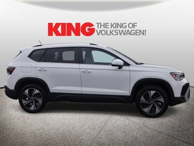 2026 Volkswagen Taos SE