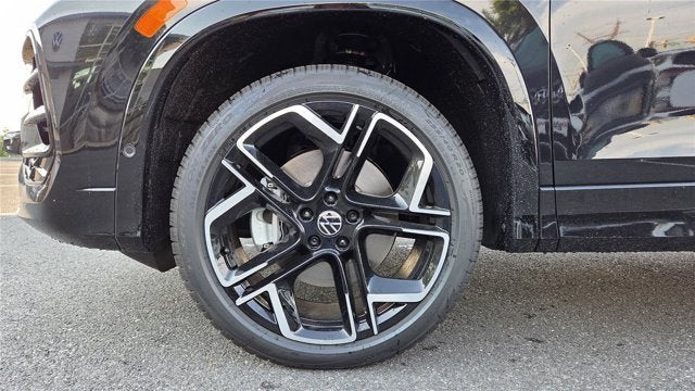 2026 Volkswagen Tiguan SEL R-Line Turbo
