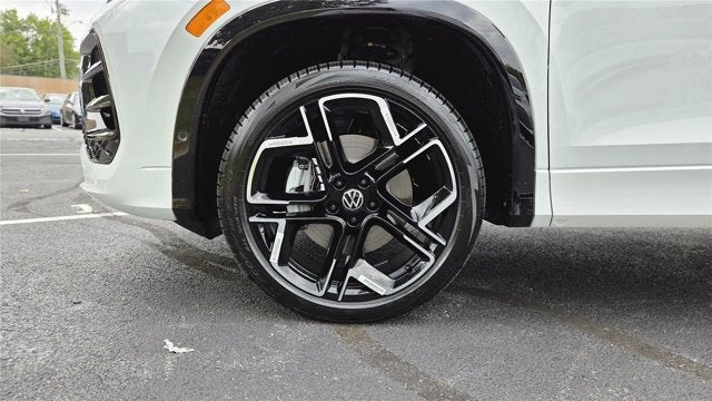 2026 Volkswagen Tiguan SEL R-Line Turbo